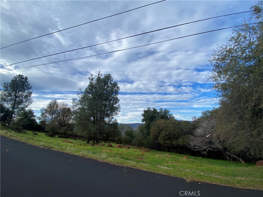 15749 Little Peak