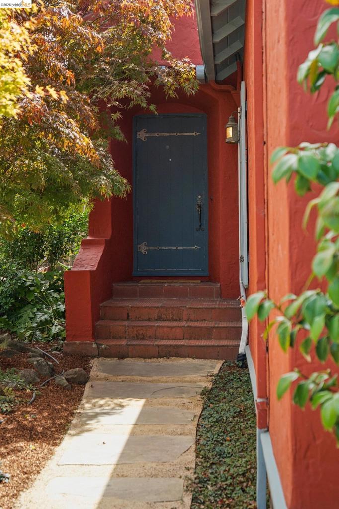 54 Colorado Ave
