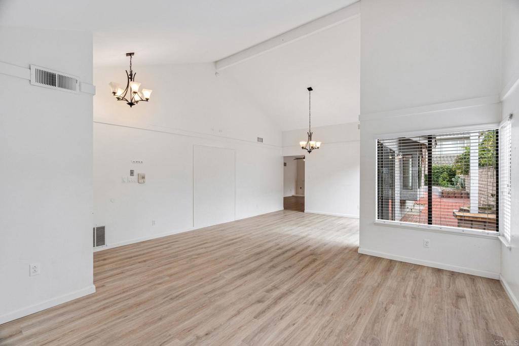 1041 Paseo Del Norte