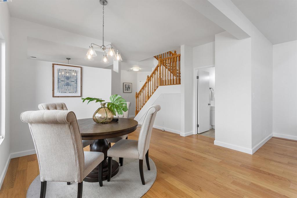 NANTUCKET COVE - Residential