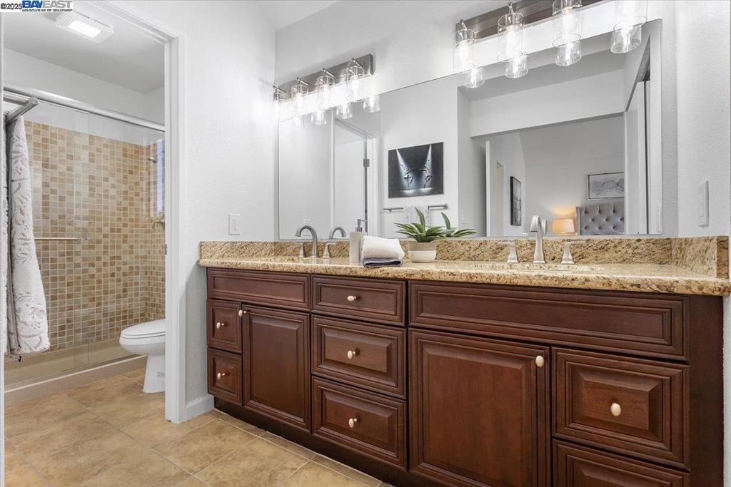 NANTUCKET COVE - Residential