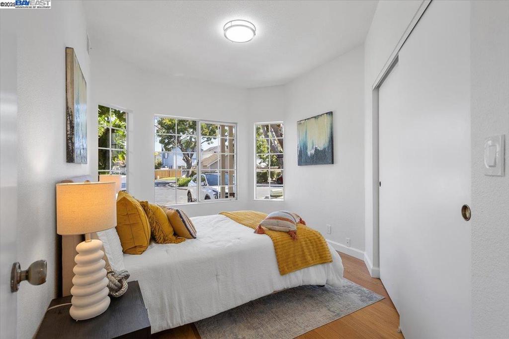 NANTUCKET COVE - Residential
