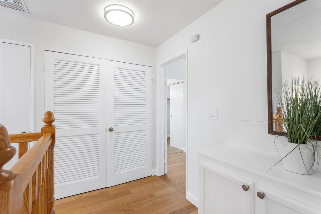 NANTUCKET COVE - Residential