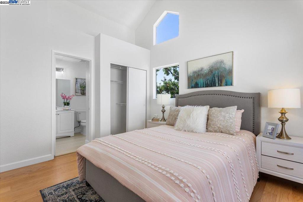 NANTUCKET COVE - Residential