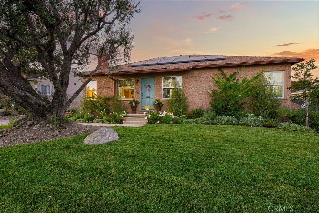 4427 E Rosada Street