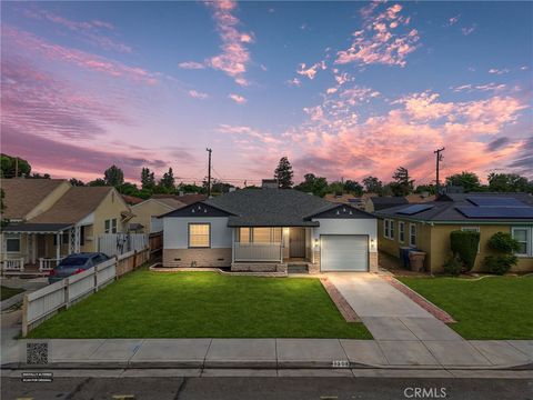 Photo of 1308 El Rancho Drive, Bakersfield, CA 93304 (MLS # PI26093237)