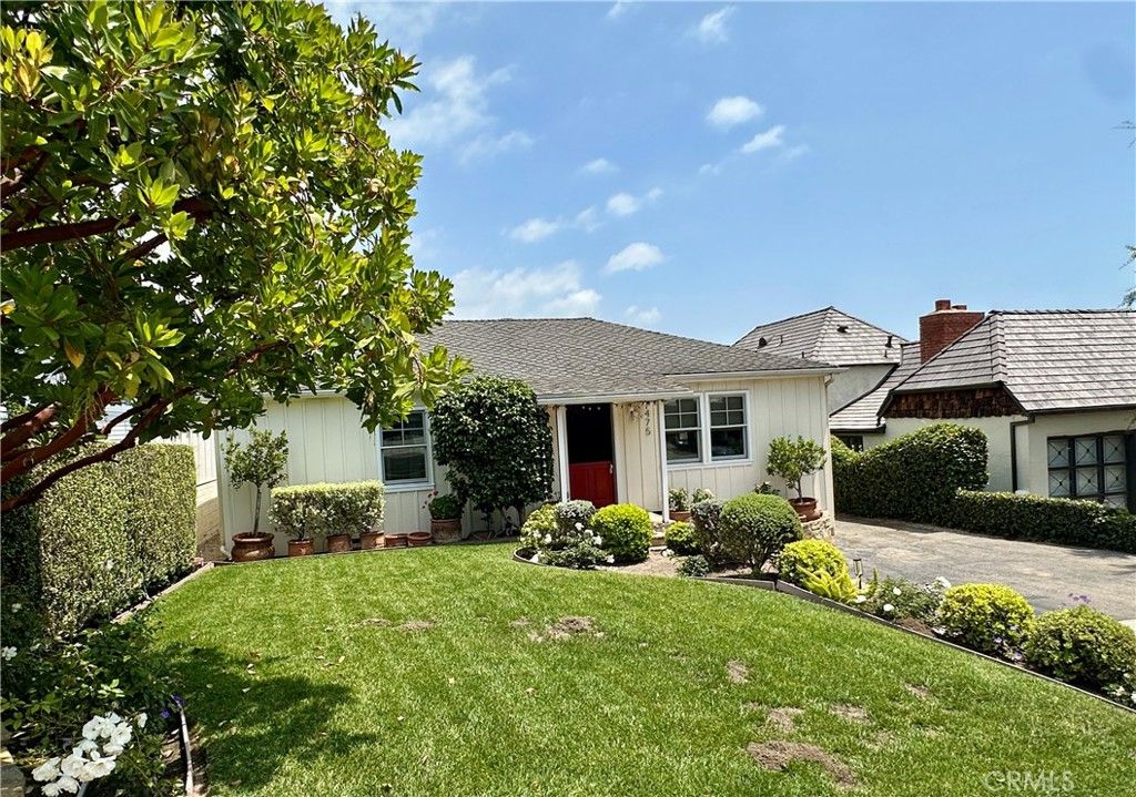 Photo of 475 Jasmine ST, Laguna Beach, CA 92651 (MLS # LG26109498)