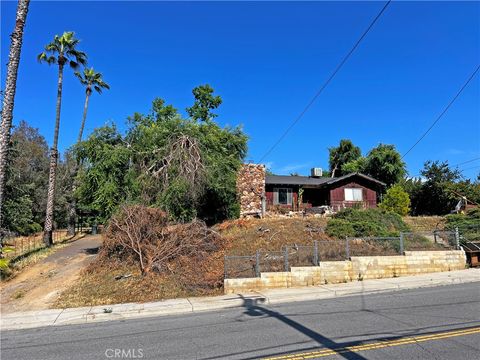 12449 6th Street Yucaipa CA 92399