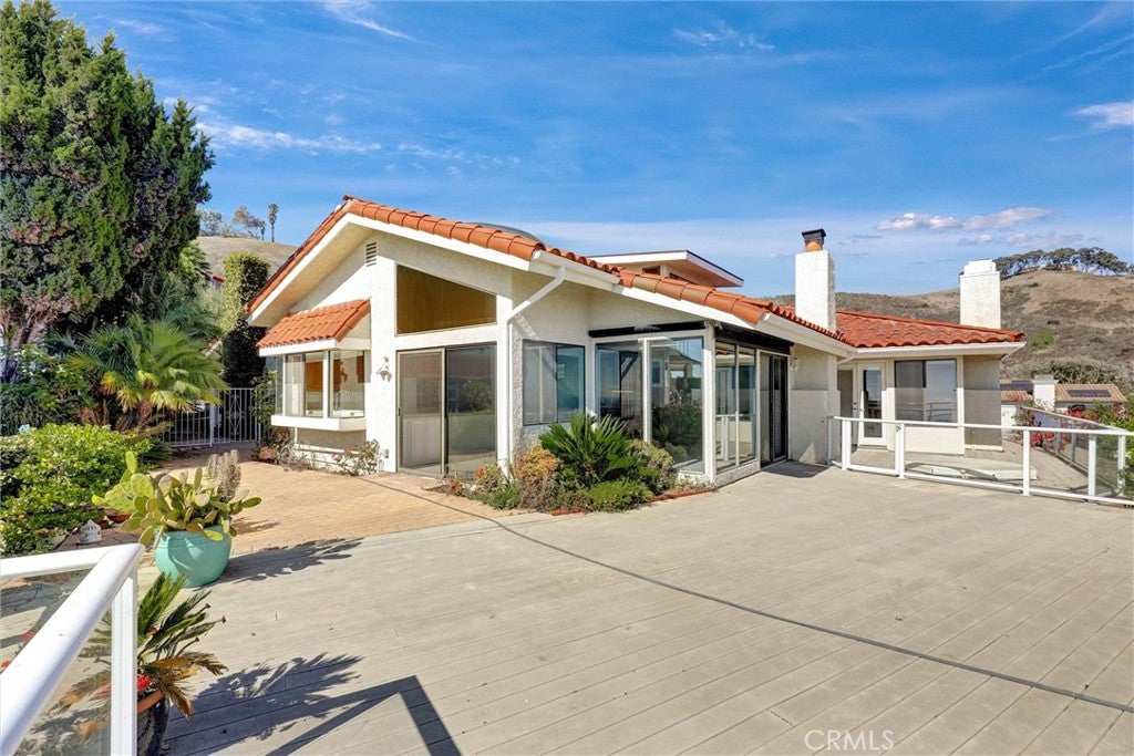 3817 Via Del Campo