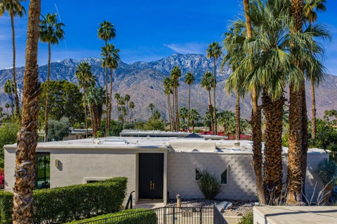 Photo of 199 Desert Lakes Drive, Palm Springs, CA 92264 (MLS # 219154029PS)