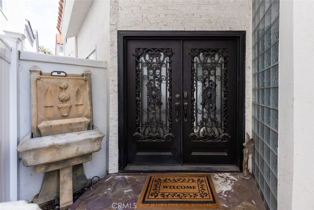 Downtown Area (DOWN) - Residential Lease