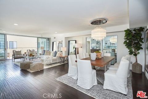 Photo of 1544 7th St #17, Santa Monica, CA 90401 (MLS # OC26085612)