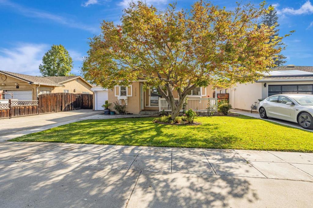 2398 Cherry Avenue