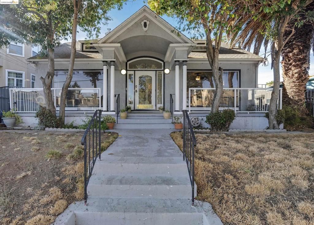 listing image 130727463541570616409