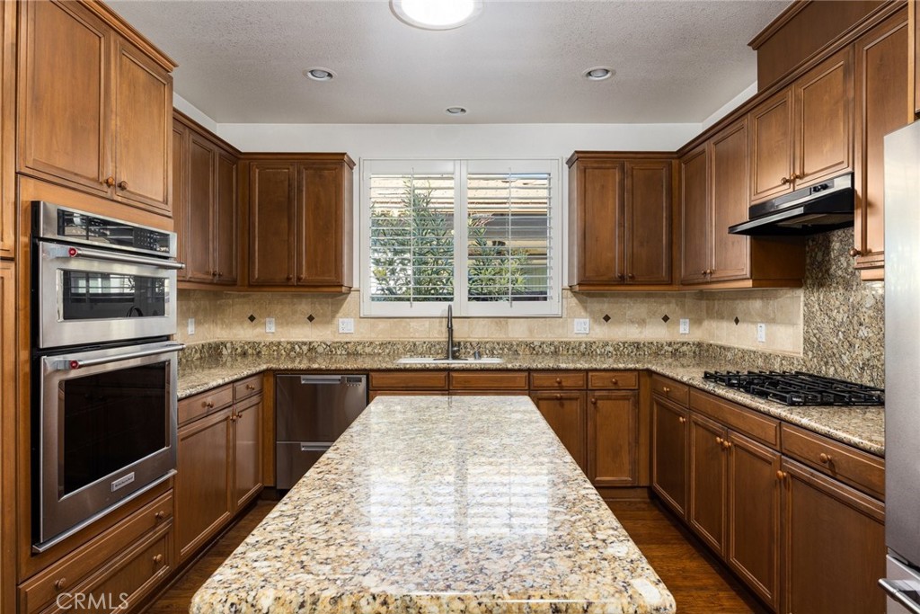 PROPERTIES 2458 Altadena Lane