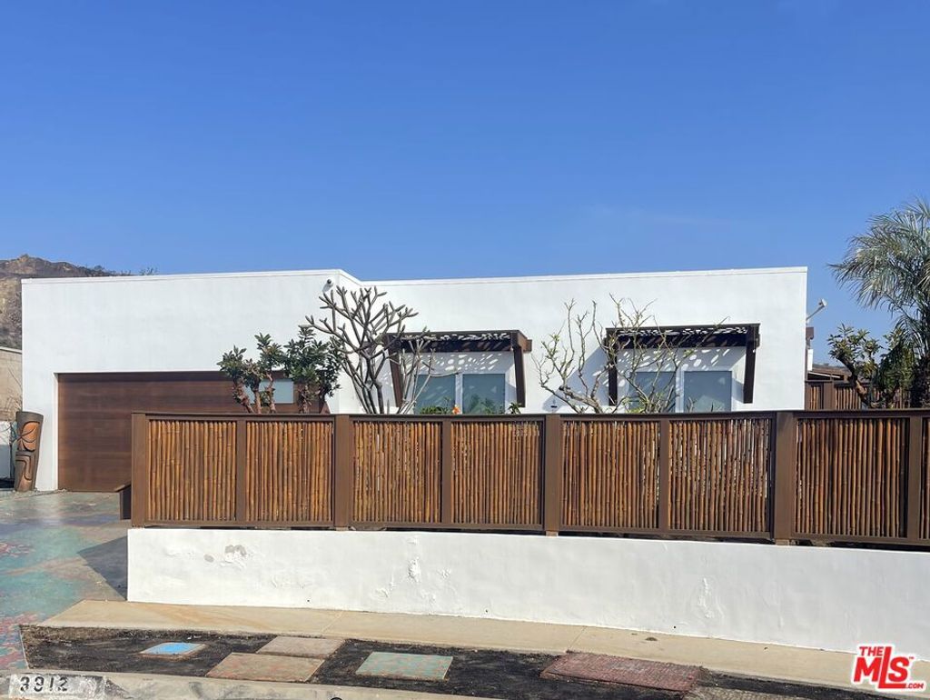 Photo of 3912 Spray Lane, Malibu, CA 90265 (MLS # 26638767)