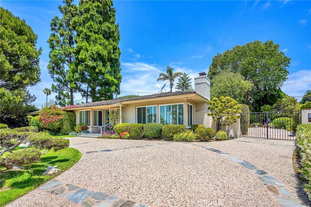2208 Thorley Place