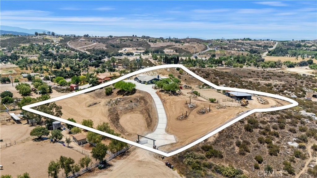 38995 Maiz Lane