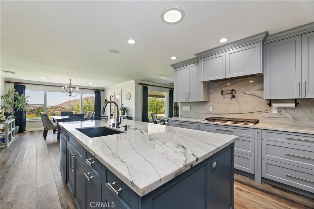 38995 Maiz Lane