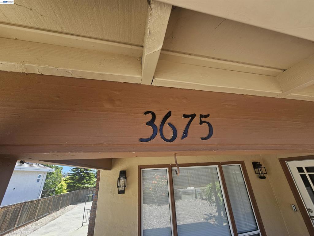 3675 Christensen Ln