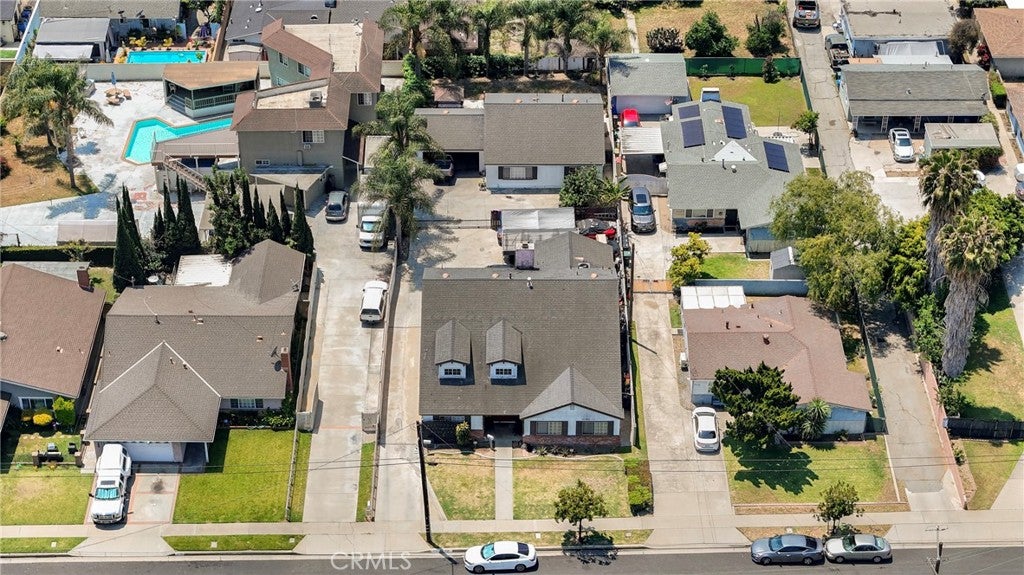 8118 Alameda