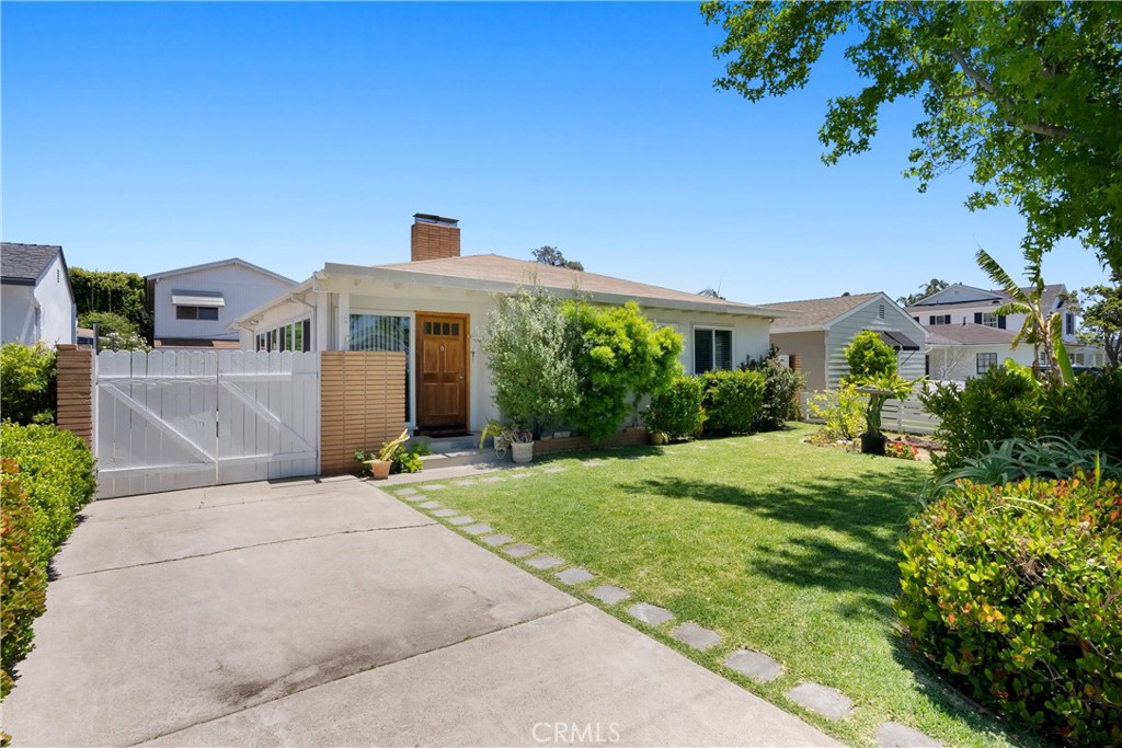 Welcome to 308 Flower Street, a versatile income-producing property nestled in one of Costa Mesa’s most sought-after neighborhoods. Sitting on a spacious 6,970 sq ft lot, this property features three separate units with a garage that as the potenital to house six cars and a long driveway. The front house offers 3 bedrooms and 2 bathrooms with a traditional layout, perfect for an owner-user or long-term tenant. The second unit is a charming 1 bed, 1 bath recently renovated. The third unit, also a 1 bed, 1 bath, has a flexible layout with potential to convert into two separate units, creating even more income upside. This property is surrounded by high-end new construction, this is a fantastic opportunity for a family looking to offset their mortgage with rental income, or a builder/investor looking to maximize the lot’s full potential. Minutes from the beach, top schools, restaurants, this one checks all the boxes. Floor plan in the pictures. Front residence 3 bed/ 2 bath, White roof 1 bed/ 1 bath, above the garage 1bed/1 bath with potential for an additional 1bed/1 bath.