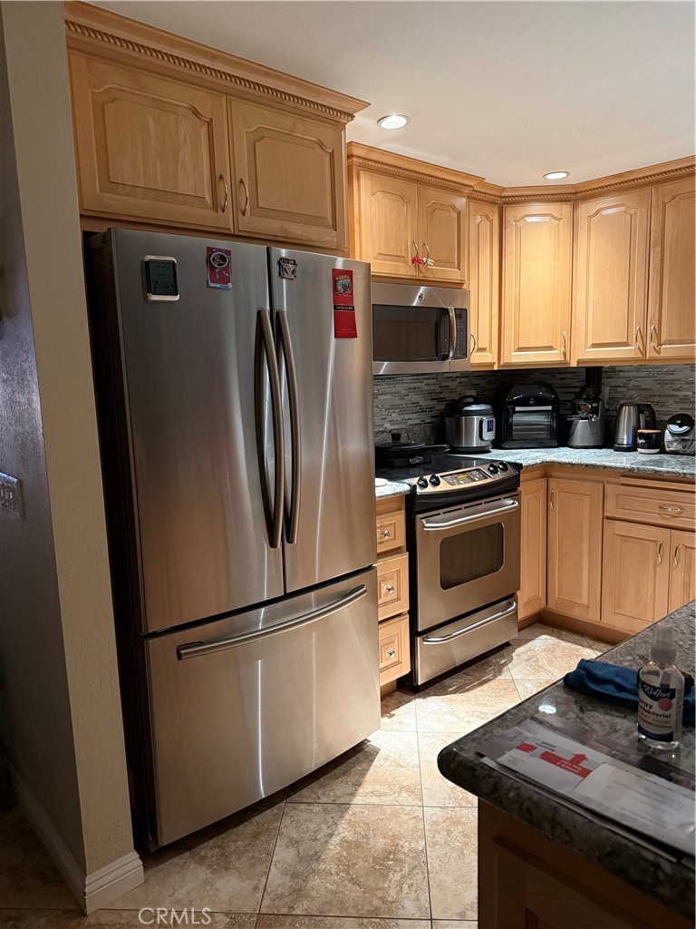 6133 Marina Pacifica N