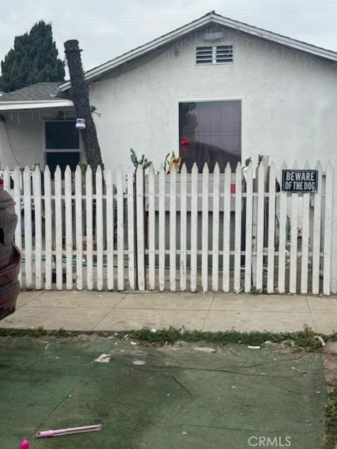 3815 Paloma Street Los Angeles CA 90011