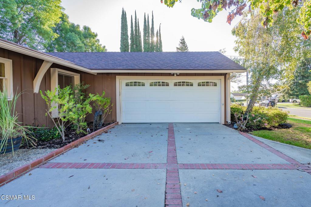 24229 Highlander Road
