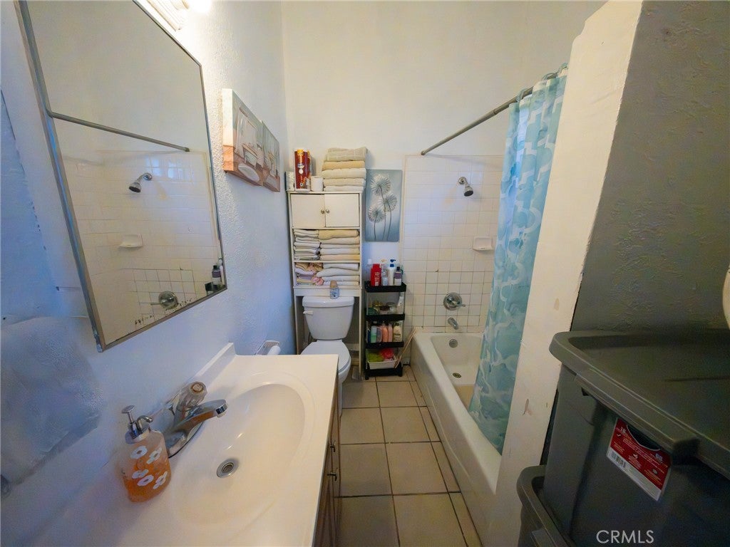 9104 S Main