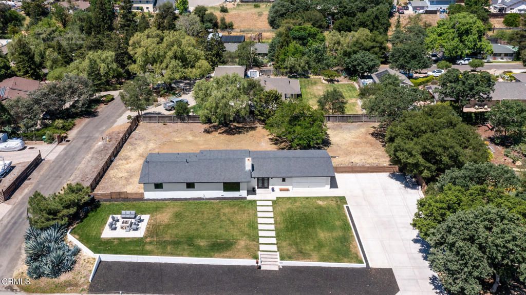 listing image 130725473711784558276