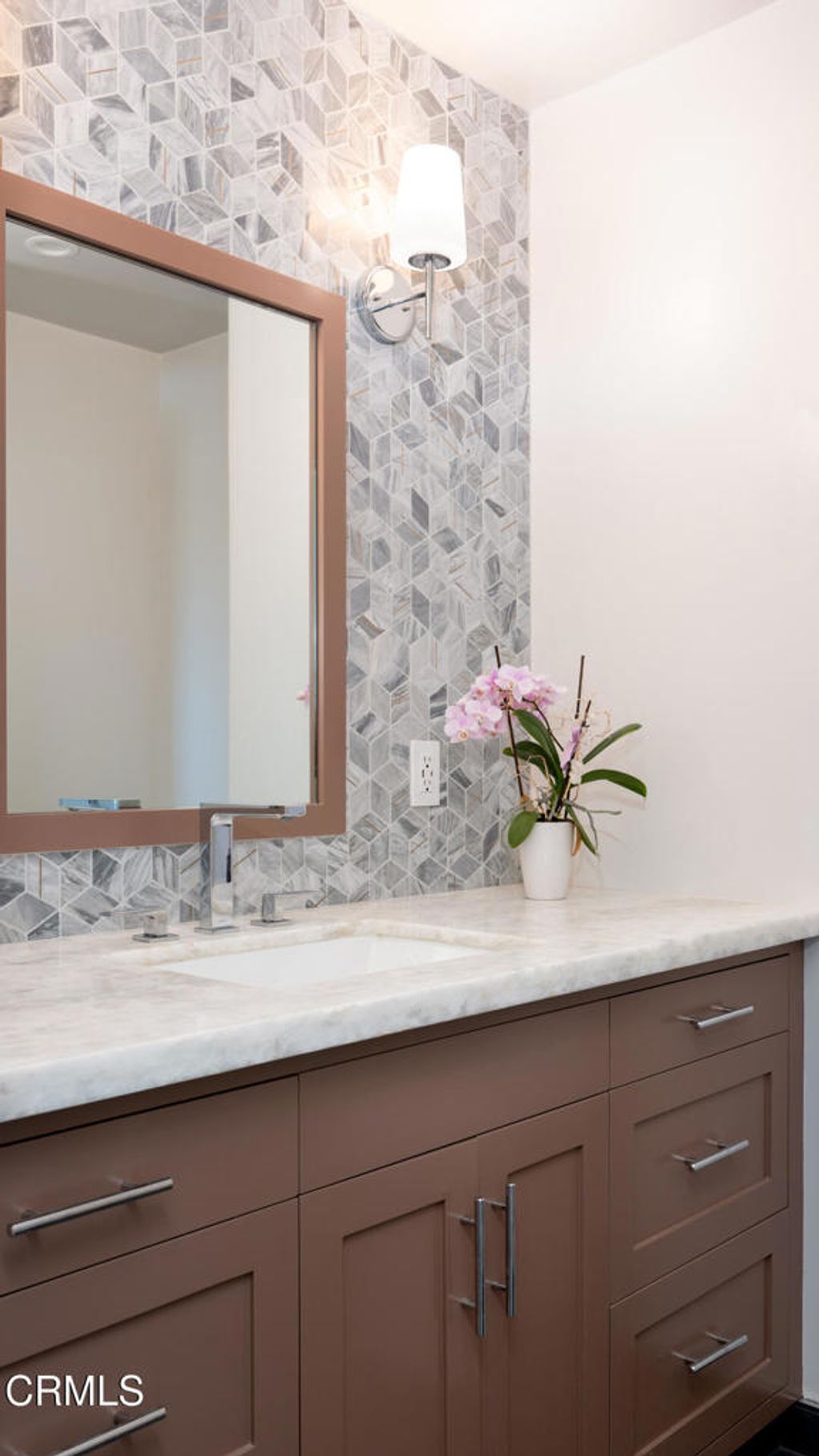 listing image 130728073736409166911