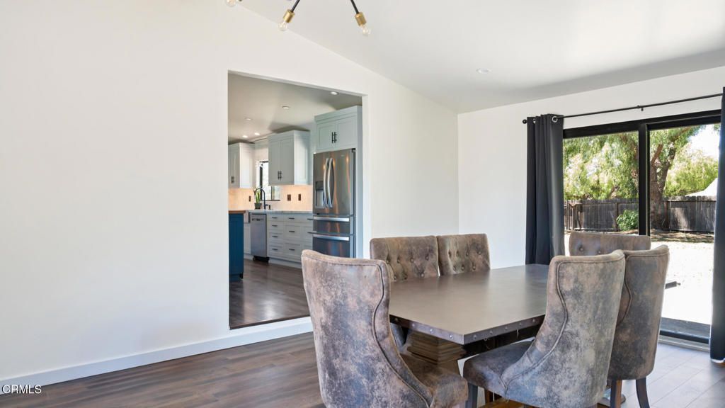 listing image 130720654826555353395