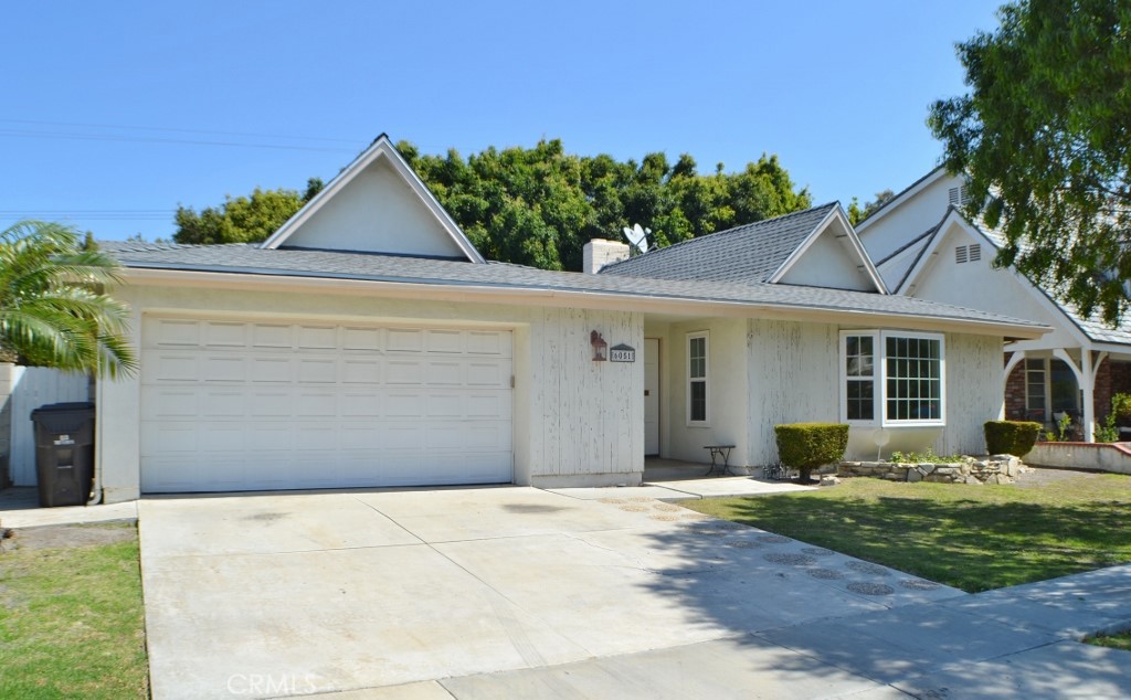 This is a big and beautiful single story 3 bedroom 2 bath single family home with over 1,950 square feet of living space. Come take a look, you won't be disappointed. The property has been recently painted throughout. Updated laminate wood flooring. It has a formal dining area, family room and a living room with a fireplace for the cooler days. Air conditioning for the warmer days. The master bedroom has it's own private bathroom facilities and spacious closets with room for plenty of storage. The secondary bedrooms offer plenty of room for relaxing. Washer/dryer hookups are available. The two car garage is attached. The backyard is perfect for entertaining and enjoying a BBQ. Close distance to local beaches, parks and shopping. Easy access to the 405/5/22/55 freeways. Owner has a no pet policy at this time. Available 10/15/2025. Owner will consider a small pet.