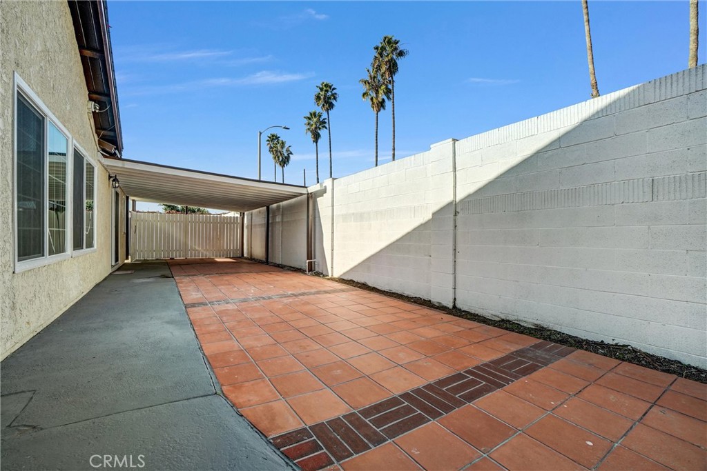 Huntington West (HWST) - Residential Lease