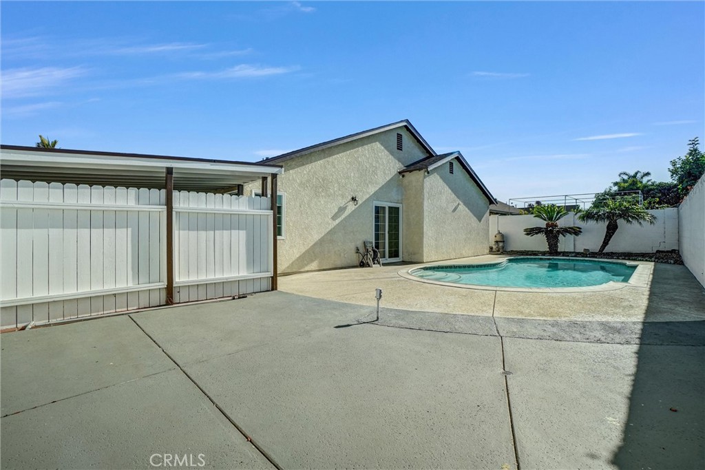 Huntington West (HWST) - Residential Lease