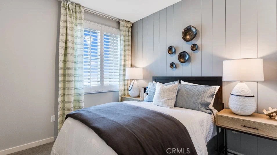 2803 E Amberley Privado