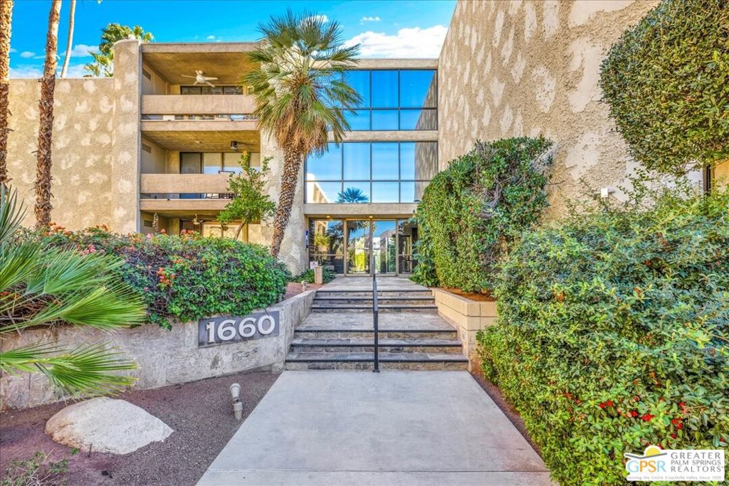 1660 S La Reina Way 1A