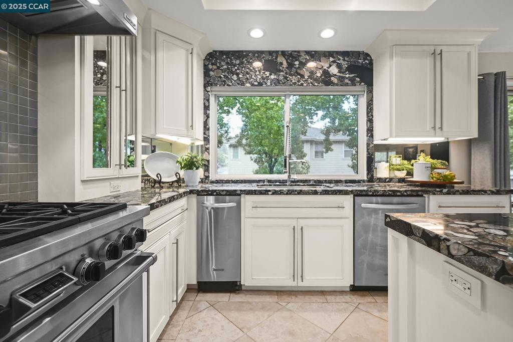 CHANTECLAIR - Residential