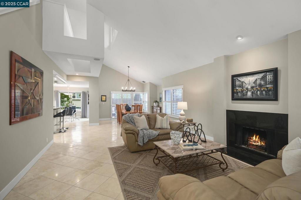 CHANTECLAIR - Residential