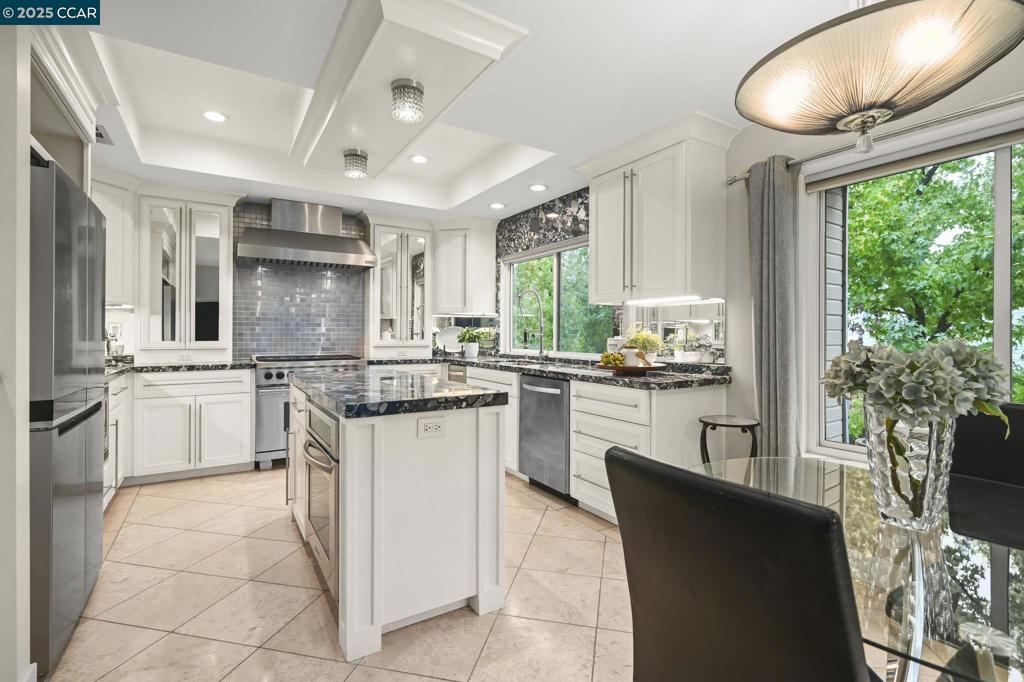 CHANTECLAIR - Residential