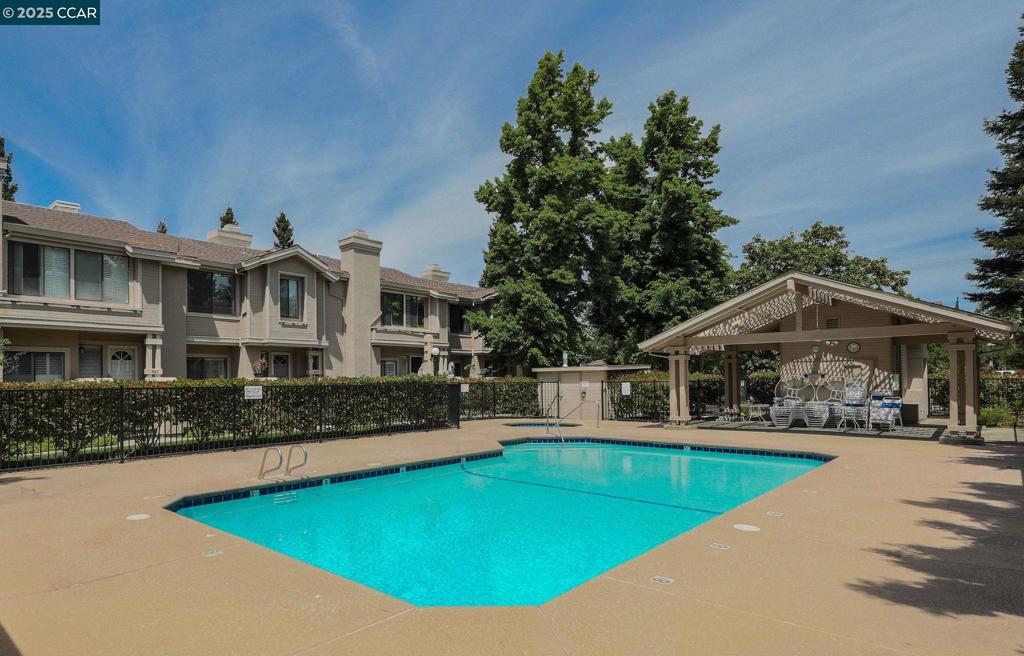 CHANTECLAIR - Residential