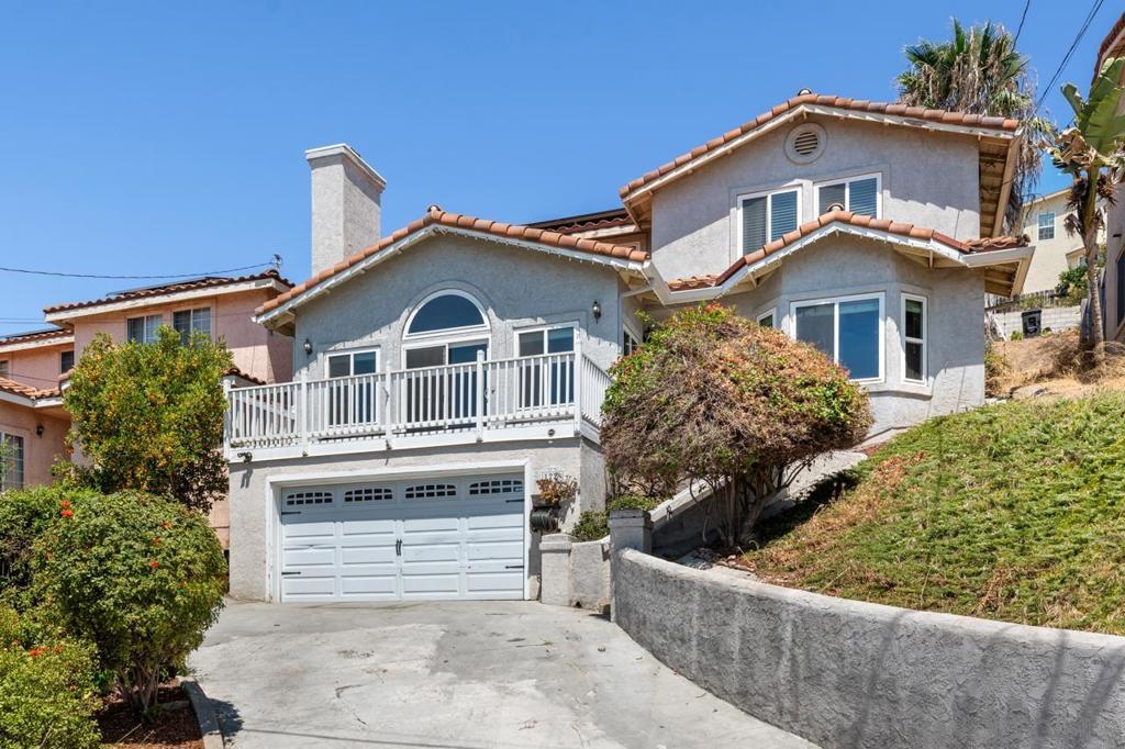 1229 La Mesa