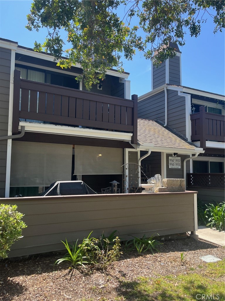 Beautiful 2 master bedrooms, 2 baths in the great Kellogg Terrace community on 2nd floor with gorgeous view all around. Both bedrooms has walking closet. Good size living room, with a balcony viewing the pool. Washer & dryer is included in the closet in the balcony. Good size kitchen with dining area. New water heater and new toilets was installed last month. Lots of storage closets. Close to the freeway #136 is the parking space for this unit. Any parking space without a number can be used for your 2nd car or guest.