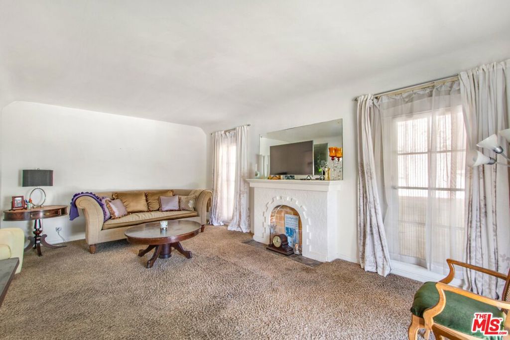 Properties 2 1421 S Ridgeley Drive