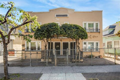 Photo of 310 S Bonnie Brae St, Los Angeles, CA 90057 (MLS # SB26059992)