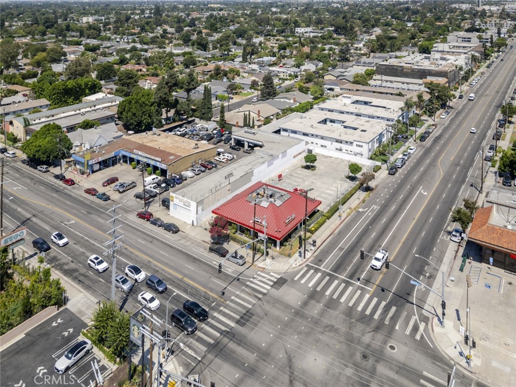 12113 Burbank Boulevard