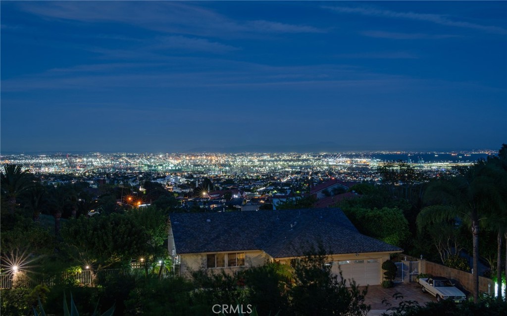 2222 Rue Le Charlene