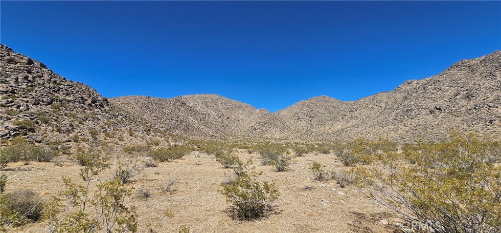 This is a 5 acre lot that is for sale in the Apple Valley area off Milpas Road. There are a few homes in the area and a recently sold lot nearby. This lot seems to be on the hill and can be accessed by Topos Road where it dead ends and go left.