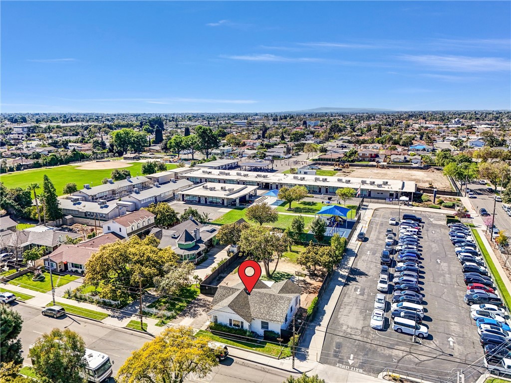 643 S Nutwood Street